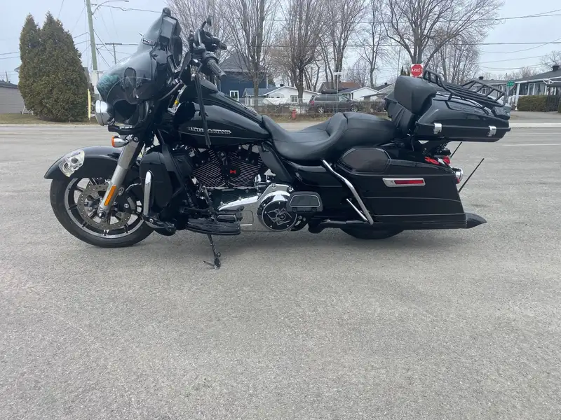 2014 Harley-Davidson Unspecified, černá, 80 000 km, dovoz Kanada — foto 3 z 7