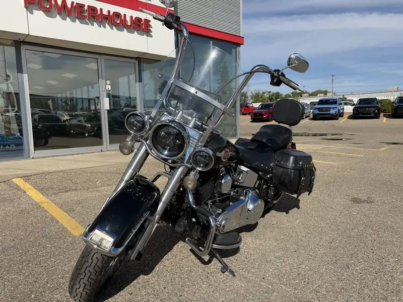 2016 Harley-Davidson Unspecified, černá, 18 526 km, dovoz Kanada — foto 2 z 6