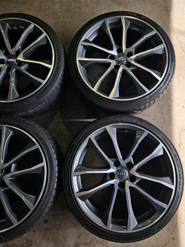 19" Audi S4 OE Wheels - Summer Tires - 235/35/19, dovoz Kanada — foto 3 z 5