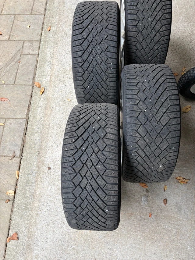 pneus et jantes pour Audi A4, dovoz Kanada — foto 4 z 4