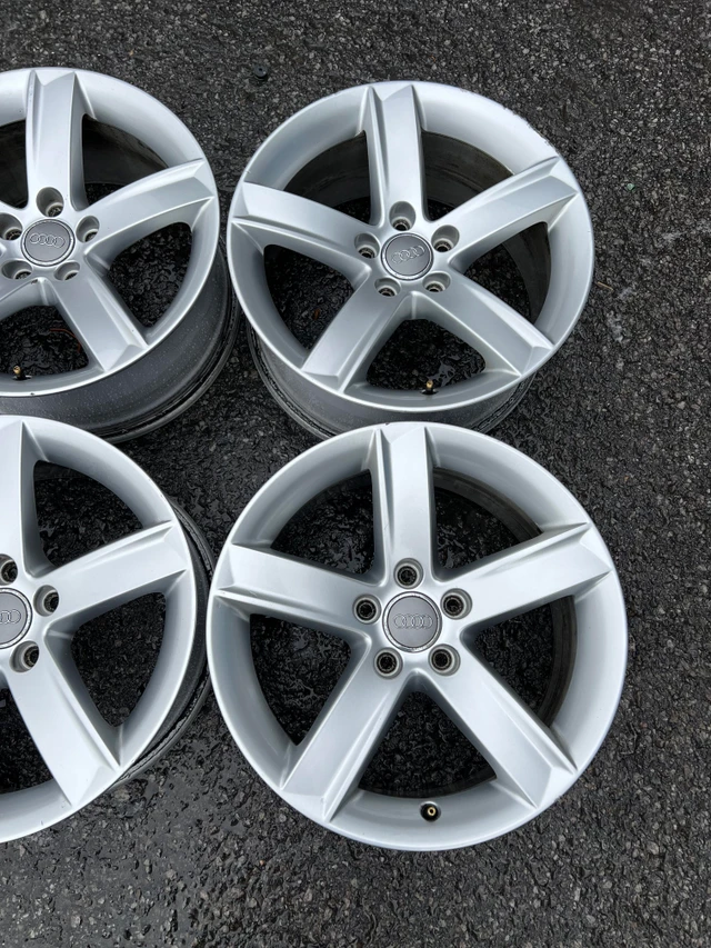 17" Audi A5 OE Wheels - 5x112, dovoz Kanada — foto 4 z 5
