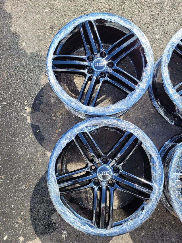 19" Audi S4 OE Wheels Gloss Black - 5x112 - MINT, černá, dovoz Kanada — foto 2 z 5