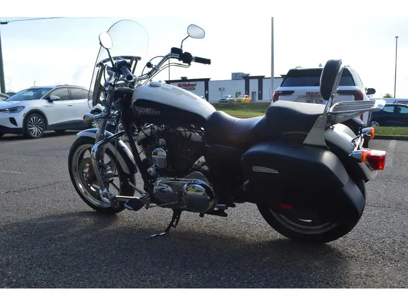 2014 Harley-Davidson Unspecified, bílá, dovoz Kanada — foto 4 z 6