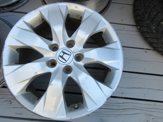 Set of Honda 17 inch OEM Alloy Rims, dovoz Kanada — foto 2 z 5