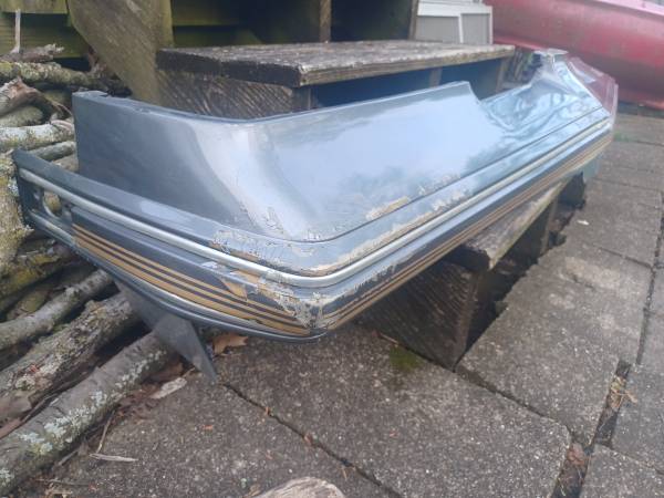 87-88 CUTLASS SUPREME SALON CALAIS EURO FRONT BUMPER COVER 3.8 V6 307, dovoz USA — foto 3 z 8