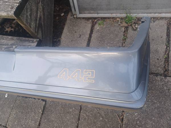 87-88 CUTLASS SUPREME SALON CALAIS EURO FRONT BUMPER COVER 3.8 V6 307, dovoz USA — foto 4 z 8