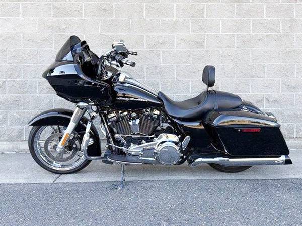 2017 Harley-Davidson, dovoz Kanada — foto 6 z 12
