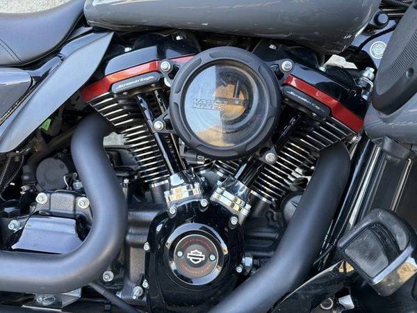 2018 Harley-Davidson, dovoz Kanada — foto 5 z 12