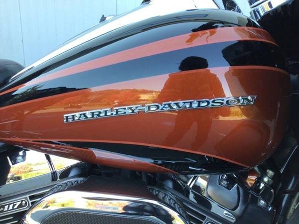 2015 Harley-Davidson, dovoz Kanada — foto 2 z 12