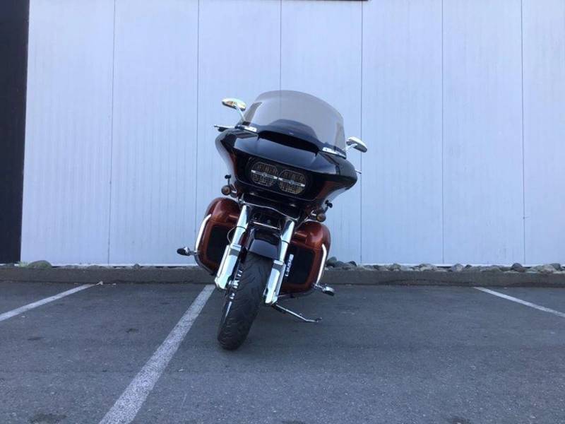 2015 Harley-Davidson, dovoz Kanada — foto 4 z 12