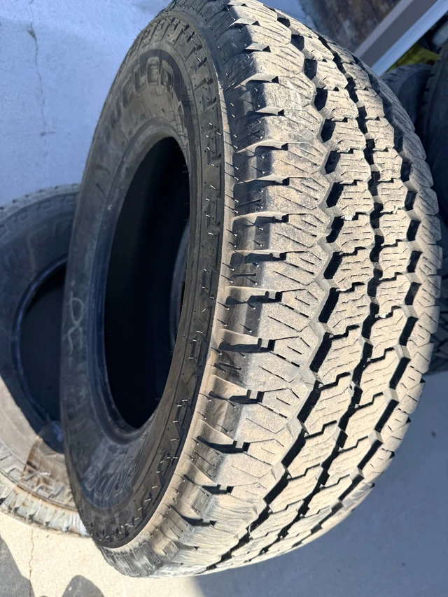 bridge stone 275/70R18 duller AT, dovoz Kanada — foto 2 z 5