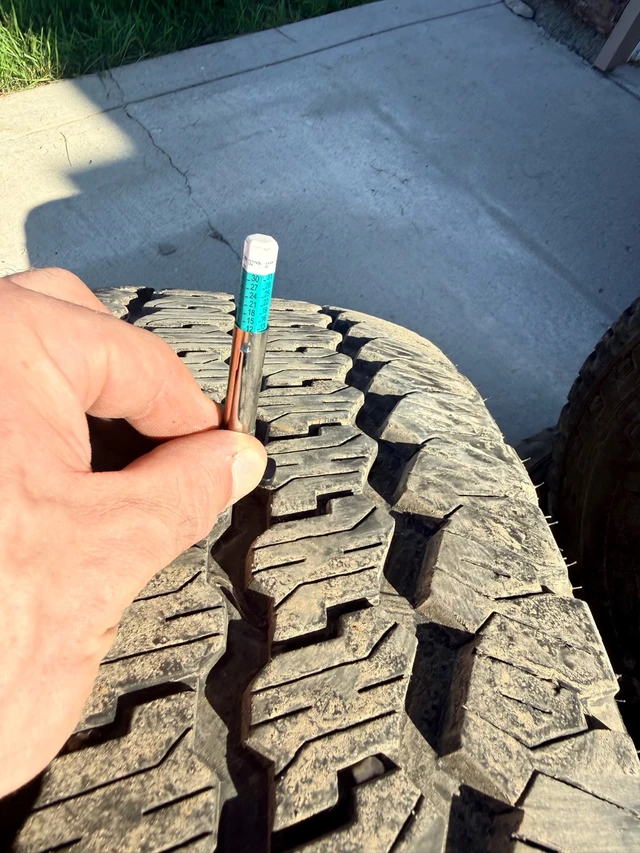 bridge stone 275/70R18 duller AT, dovoz Kanada — foto 4 z 5