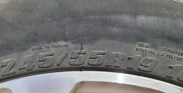 Toyota 245/55R19 Tires and Rims, dovoz Kanada — foto 3 z 4