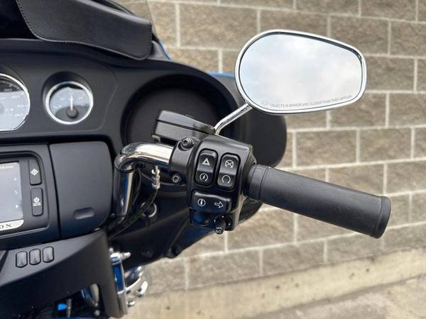 2017 Harley-Davidson, dovoz Kanada — foto 12 z 12