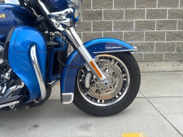 2017 Harley-Davidson, dovoz Kanada — foto 3 z 12