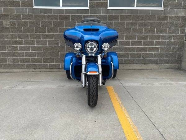 2017 Harley-Davidson, dovoz Kanada — foto 4 z 12