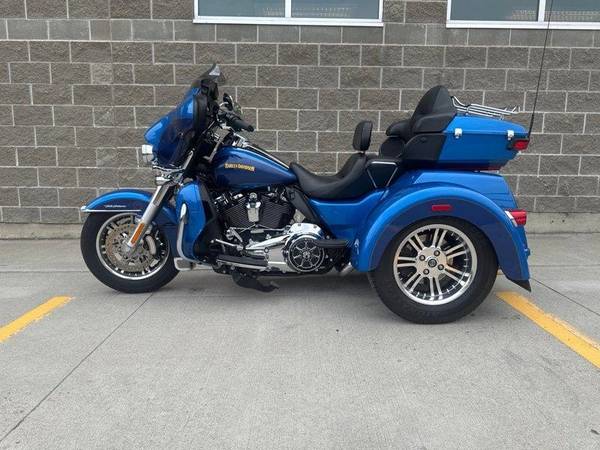 2017 Harley-Davidson, dovoz Kanada — foto 6 z 12
