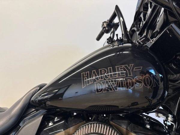 2022 Harley-Davidson, dovoz Kanada — foto 2 z 12