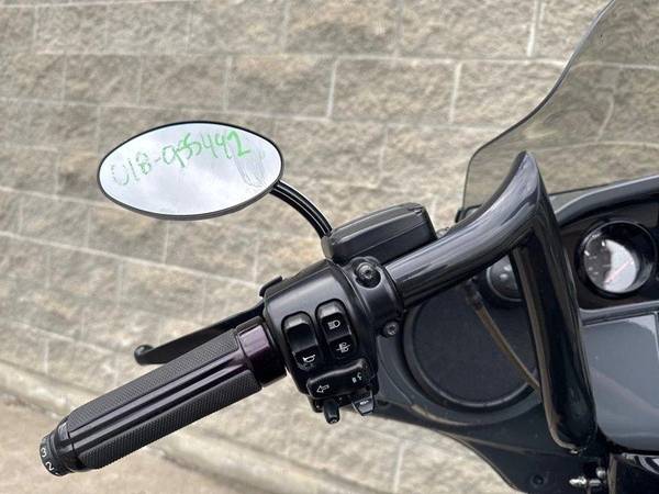 2018 Harley-Davidson, dovoz Kanada — foto 10 z 12
