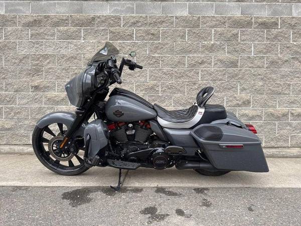 2018 Harley-Davidson, dovoz Kanada — foto 6 z 12