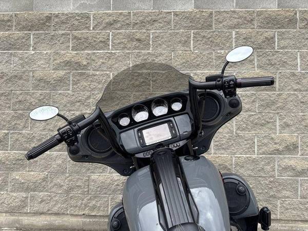 2018 Harley-Davidson, dovoz Kanada — foto 8 z 12