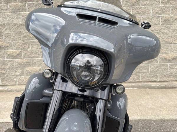 2018 Harley-Davidson, dovoz Kanada — foto 9 z 12