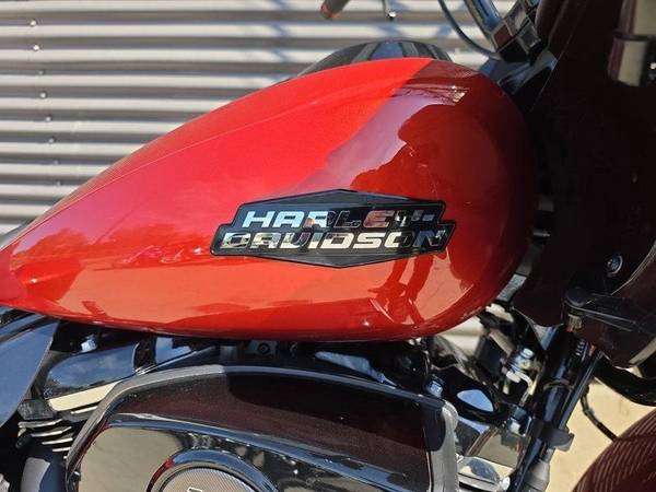 2024 Harley-Davidson, dovoz Kanada — foto 2 z 12