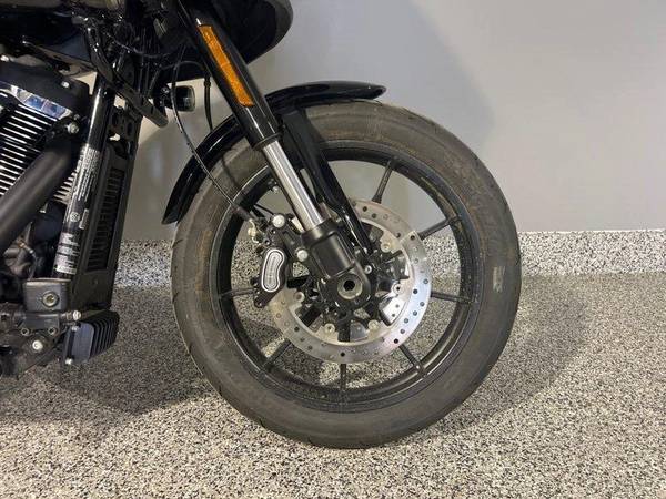 2025 Harley-Davidson, dovoz Kanada — foto 3 z 12
