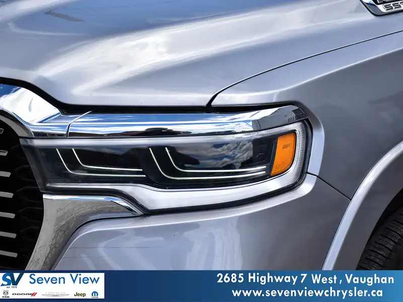 2025 RAM 1500 Tungsten TOWING TECH/MULTI-FUNCTION TAILGATE, stříbrná, 40 215 km, dovoz Kanada — foto 5 z 6