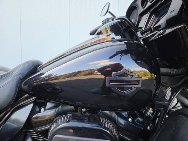 2021 Harley-Davidson, dovoz Kanada — foto 2 z 12