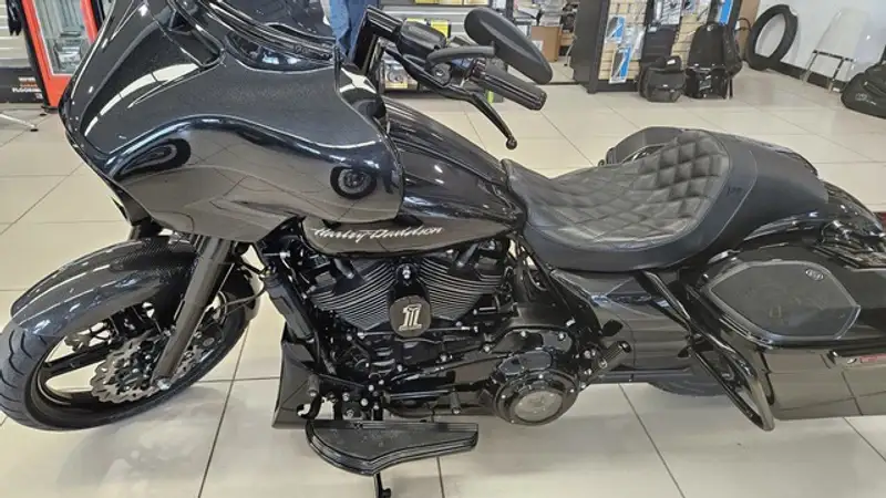 2017 Harley-Davidson Unspecified, černá, 0 km, dovoz Kanada — foto 3 z 6