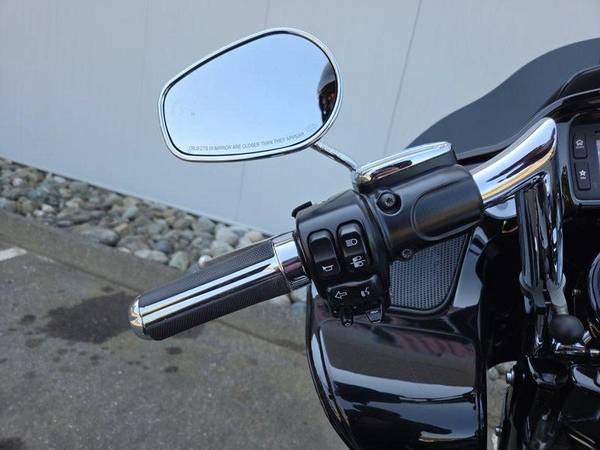 2016 Harley-Davidson, dovoz Kanada — foto 10 z 12