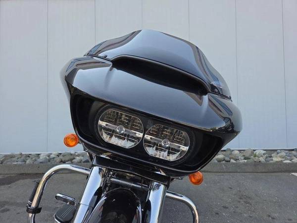 2016 Harley-Davidson, dovoz Kanada — foto 7 z 12