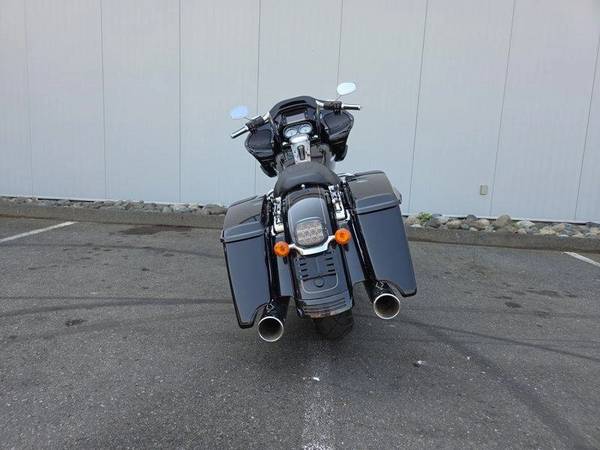 2016 Harley-Davidson, dovoz Kanada — foto 8 z 12