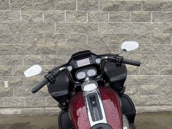 2017 Harley-Davidson, dovoz Kanada — foto 10 z 12