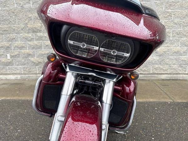 2017 Harley-Davidson, dovoz Kanada — foto 11 z 12