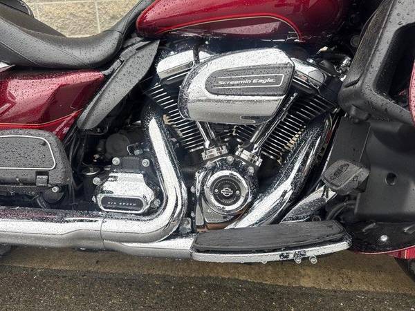 2017 Harley-Davidson, dovoz Kanada — foto 5 z 12