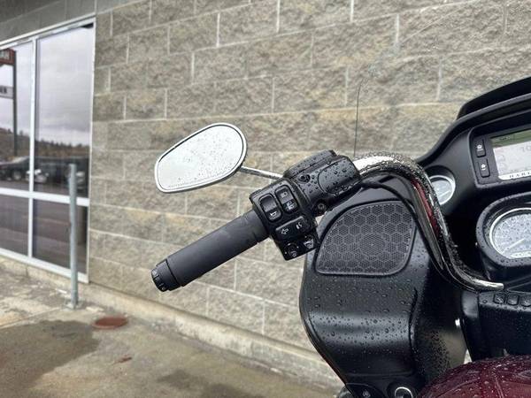 2017 Harley-Davidson, dovoz Kanada — foto 7 z 12
