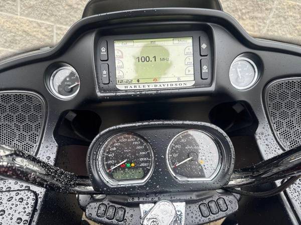 2017 Harley-Davidson, dovoz Kanada — foto 8 z 12