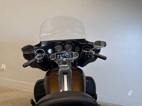 2013 Harley-Davidson, dovoz Kanada — foto 9 z 12