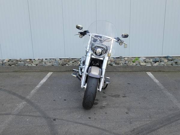 2023 Harley-Davidson, dovoz Kanada — foto 4 z 12