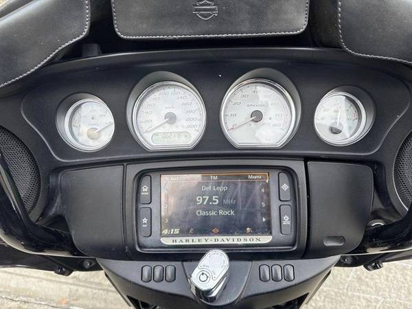 2016 Harley-Davidson, dovoz Kanada — foto 11 z 12