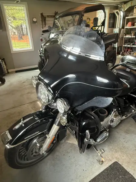 2013 Harley-Davidson Electra Glide Maximum, černá, 61 000 km, dovoz Kanada — foto 2 z 3