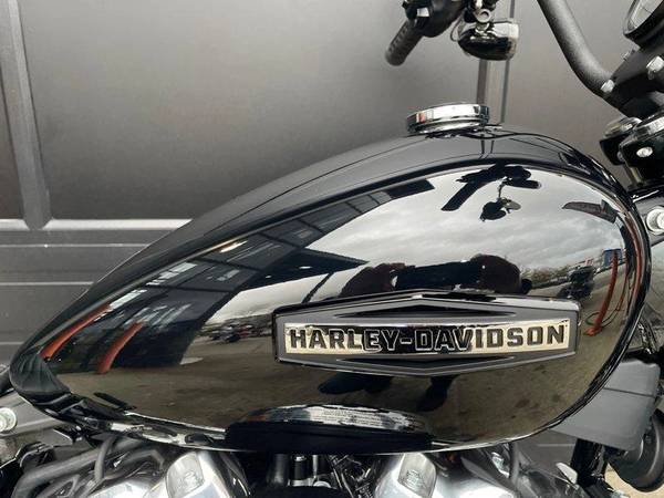 2026 Harley-Davidson, dovoz Kanada — foto 2 z 12