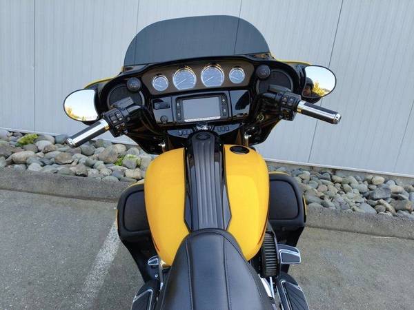 2015 Harley-Davidson, dovoz Kanada — foto 9 z 12