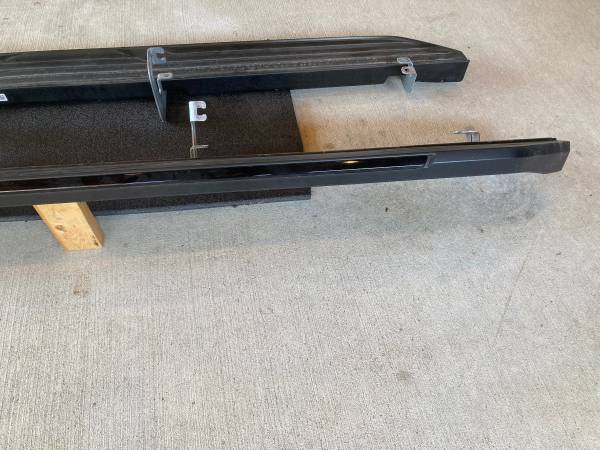 OE Steps for GMC Yukon XL, dovoz USA — foto 11 z 12