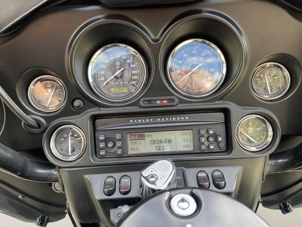2012 Harley-Davidson, dovoz Kanada — foto 11 z 12