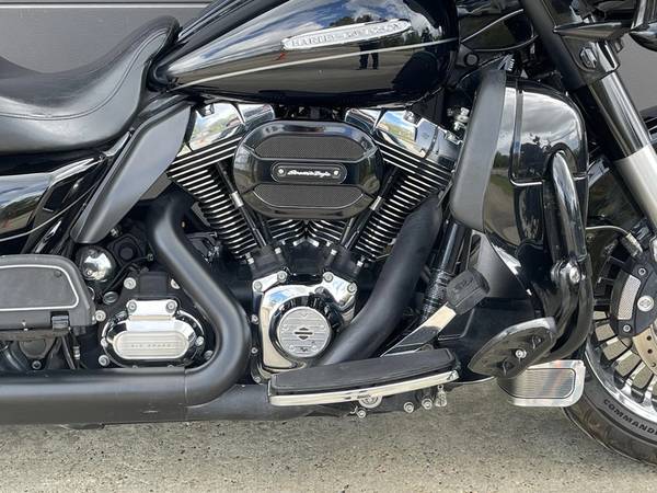 2012 Harley-Davidson, dovoz Kanada — foto 5 z 12