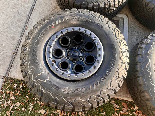 2021-2026 Ford F-150 Raptor 37 Package Wheels and Tires with TPMS, dovoz USA — foto 2 z 5