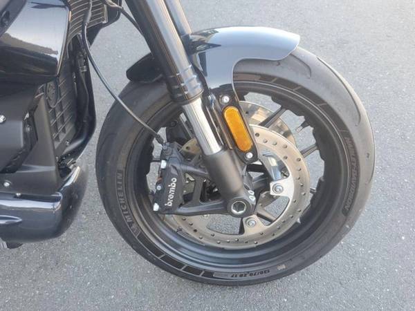2020 Harley-Davidson, dovoz Kanada — foto 3 z 12